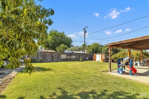 371 E Orange Ave, Shafter, CA 93263 photo 14