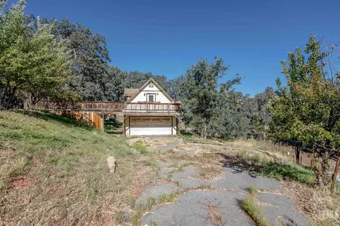 17894 Saint Moritz Dr, Tehachapi, CA 93561 photo 6