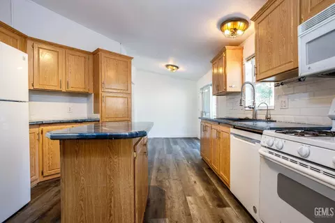 17894 Saint Moritz Dr, Tehachapi, CA 93561 photo 18