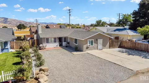 21500 Circle Dr, Tehachapi, CA 93561 photo 7