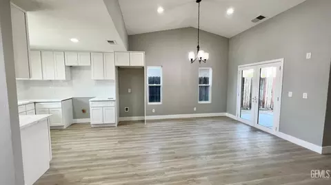 948 2nd St, Wasco, CA 93280 photo 4