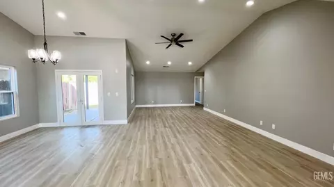 948 2nd St, Wasco, CA 93280 photo 3