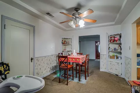 Bath - 513 A St, Taft, CA 93268 photo 1 of 3