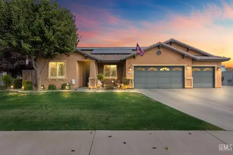 10604 Coulthard Dr, Bakersfield, CA 93314