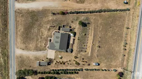 24401 Cummings Valley Rd, Tehachapi, CA 93561 photo 5