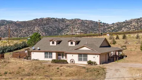 24401 Cummings Valley Rd, Tehachapi, CA 93561 photo 4