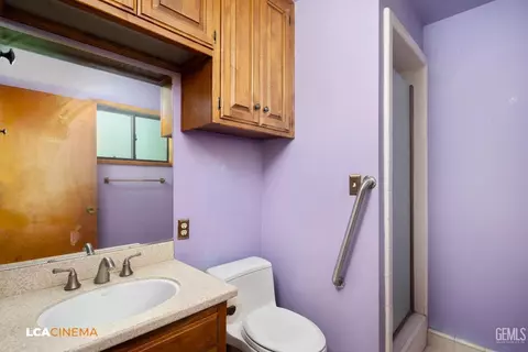 524 Harris Dr, Shafter, CA 93263 photo 8