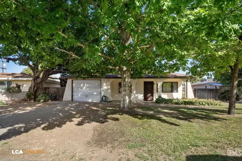 524 Harris Dr, Shafter, CA 93263 photo 2