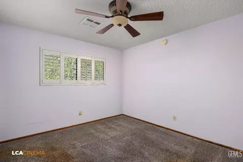 524 Harris Dr, Shafter, CA 93263 photo 6