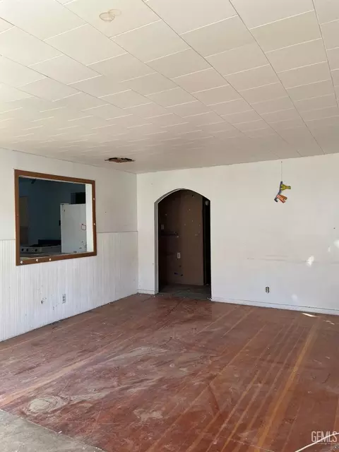 716 B, Taft, CA 93268 photo 8