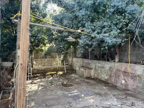 716 B, Taft, CA 93268 photo 20