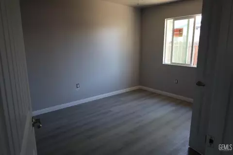 905 E 18th St, Bakersfield, CA 93305 photo 7