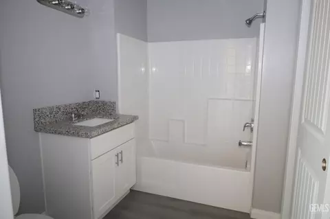 905 E 18th St, Bakersfield, CA 93305 photo 10
