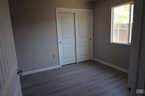 905 E 18th St, Bakersfield, CA 93305 photo 5