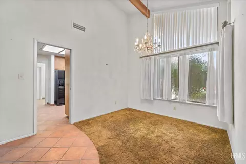430 Pine St, Shafter, CA 93263 photo 8