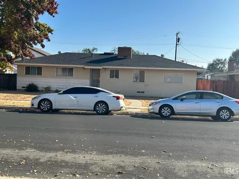 918 Cedar Ave, Wasco, CA 93280 photo 1