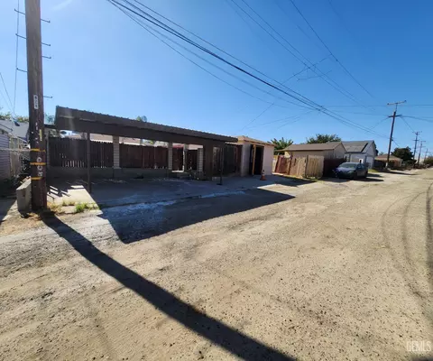 208 E San Emidio St, Taft, CA 93268 photo 15