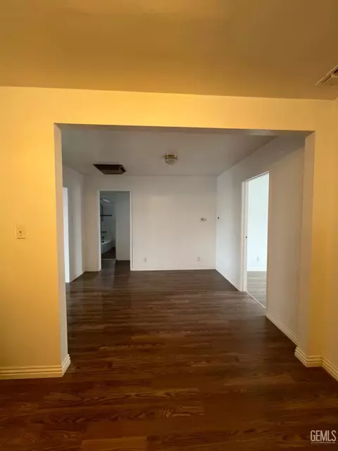 209 F St, Taft, CA 93268 photo 23