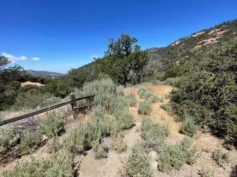 25161 Artisan, Tehachapi, CA 93561 photo 9