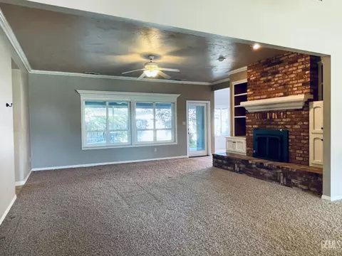 314 Bree Dr, Shafter, CA 93263 photo 5