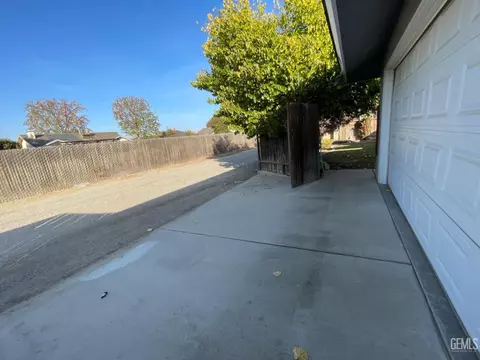 314 Bree Dr, Shafter, CA 93263 photo 40