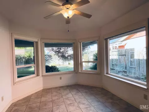 314 Bree Dr, Shafter, CA 93263 photo 16