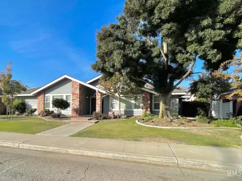 314 Bree Dr, Shafter, CA 93263 photo 2