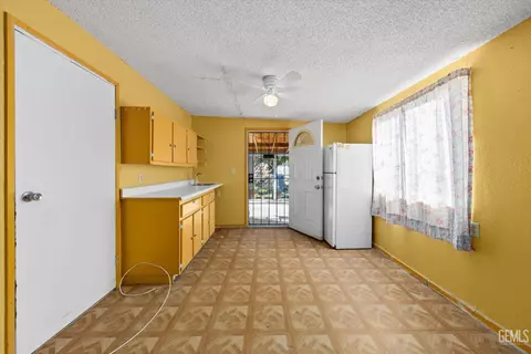 8313 Collison St, Lamont, CA 93241 photo 24