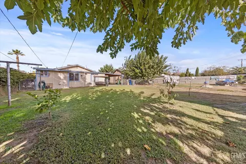 8313 Collison St, Lamont, CA 93241 photo 18