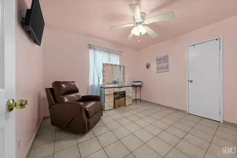 8313 Collison St, Lamont, CA 93241 photo 14