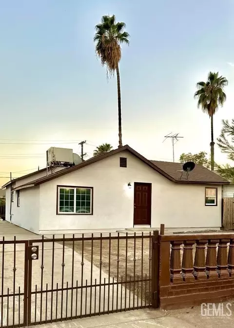 209 W 3rd St, Buttonwillow, CA 93206 photo 1