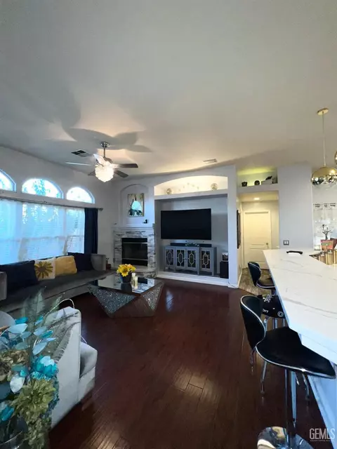 3903 Onslow Ct, Bakersfield, CA 93313 photo 18