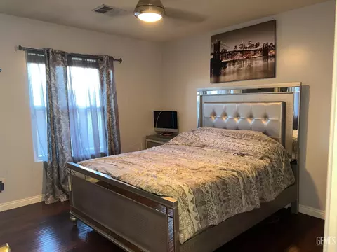 3903 Onslow Ct, Bakersfield, CA 93313 photo 11