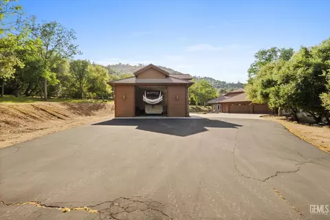 28357 Silverberry Ct, Keene, CA 93531 photo 57