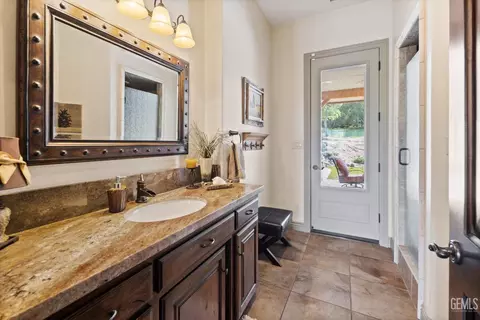 28357 Silverberry Ct, Keene, CA 93531 photo 40