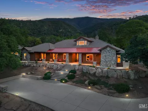28357 Silverberry Ct, Keene, CA 93531 photo 1