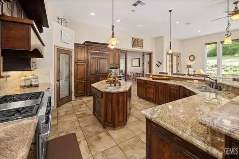 28357 Silverberry Ct, Keene, CA 93531 photo 29