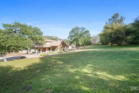 28357 Silverberry Ct, Keene, CA 93531 photo 58