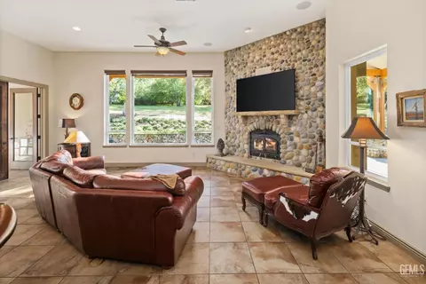 28357 Silverberry Ct, Keene, CA 93531 photo 24
