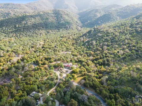 28357 Silverberry Ct, Keene, CA 93531 photo 10