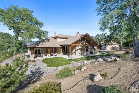 28357 Silverberry Ct, Keene, CA 93531 photo 6