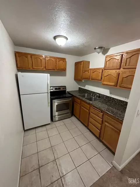 15890 Edwin St, Mojave, CA 93501 photo 19