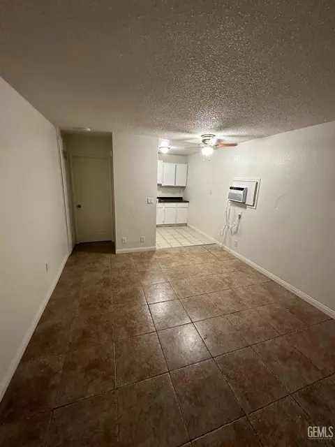 15890 Edwin St, Mojave, CA 93501 photo 12