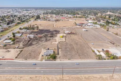 4211 Mohawk St, Bakersfield, CA 93308 photo 3