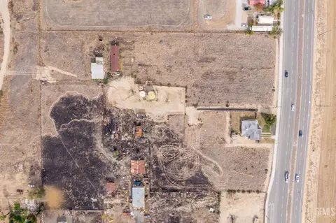 4211 Mohawk St, Bakersfield, CA 93308 photo 9