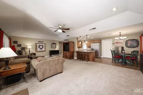 3915 Clancy Ct, Bakersfield, CA 93311 photo 12