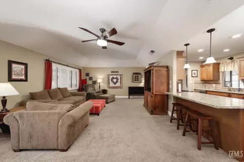 3915 Clancy Ct, Bakersfield, CA 93311 photo 14