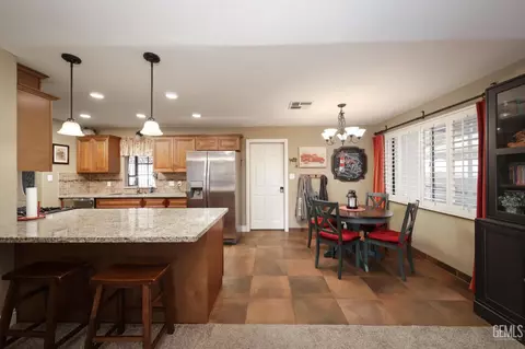 3915 Clancy Ct, Bakersfield, CA 93311 photo 10