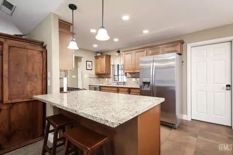 3915 Clancy Ct, Bakersfield, CA 93311 photo 8