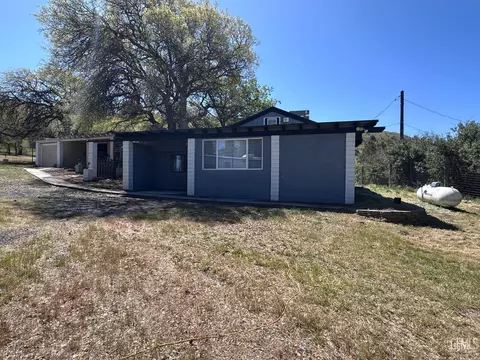 2000 Old Canal Rd, Lake Isabella, CA 93240